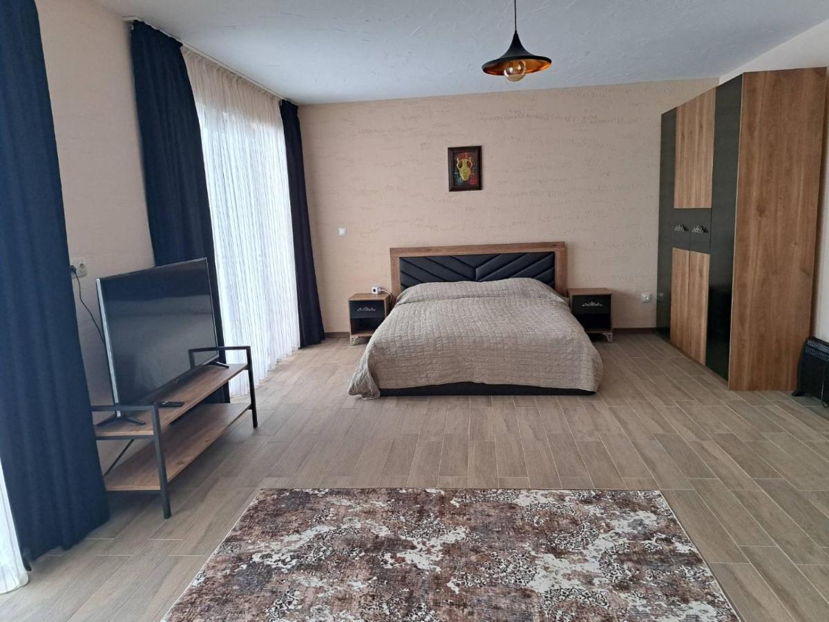 Boutique Villas Murgavets パンポロボ エクステリア 写真