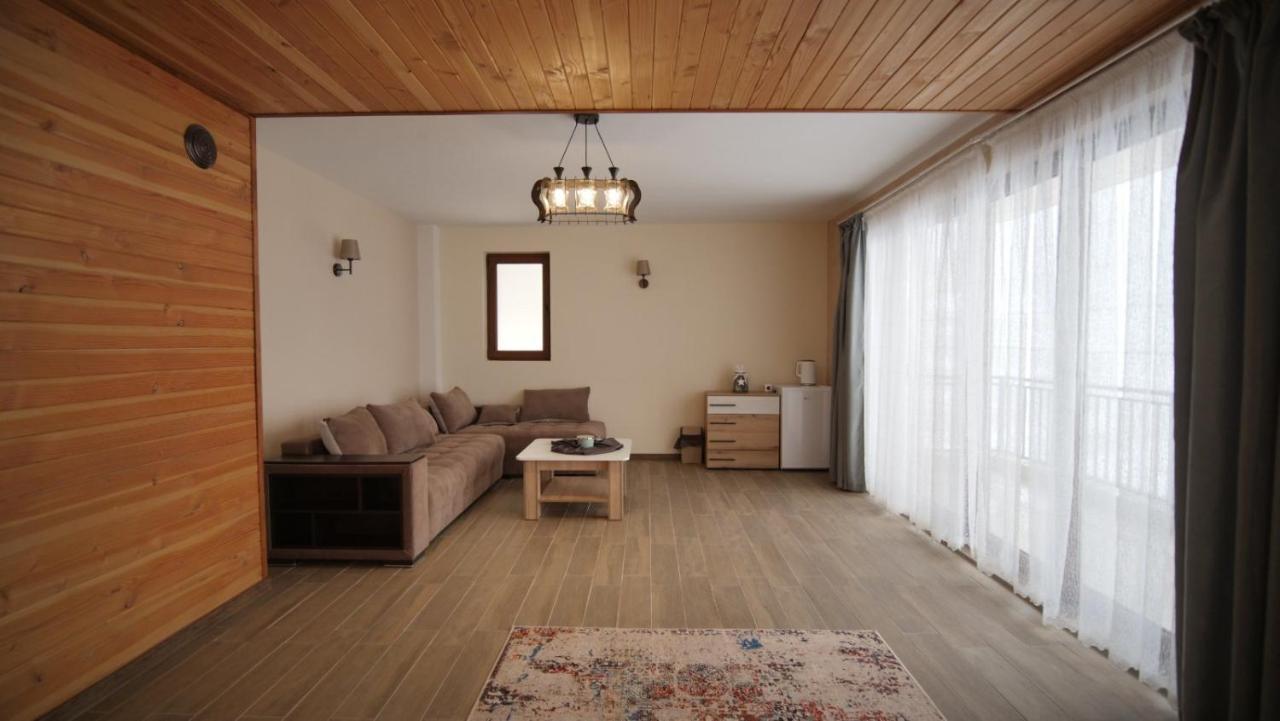 Boutique Villas Murgavets パンポロボ エクステリア 写真