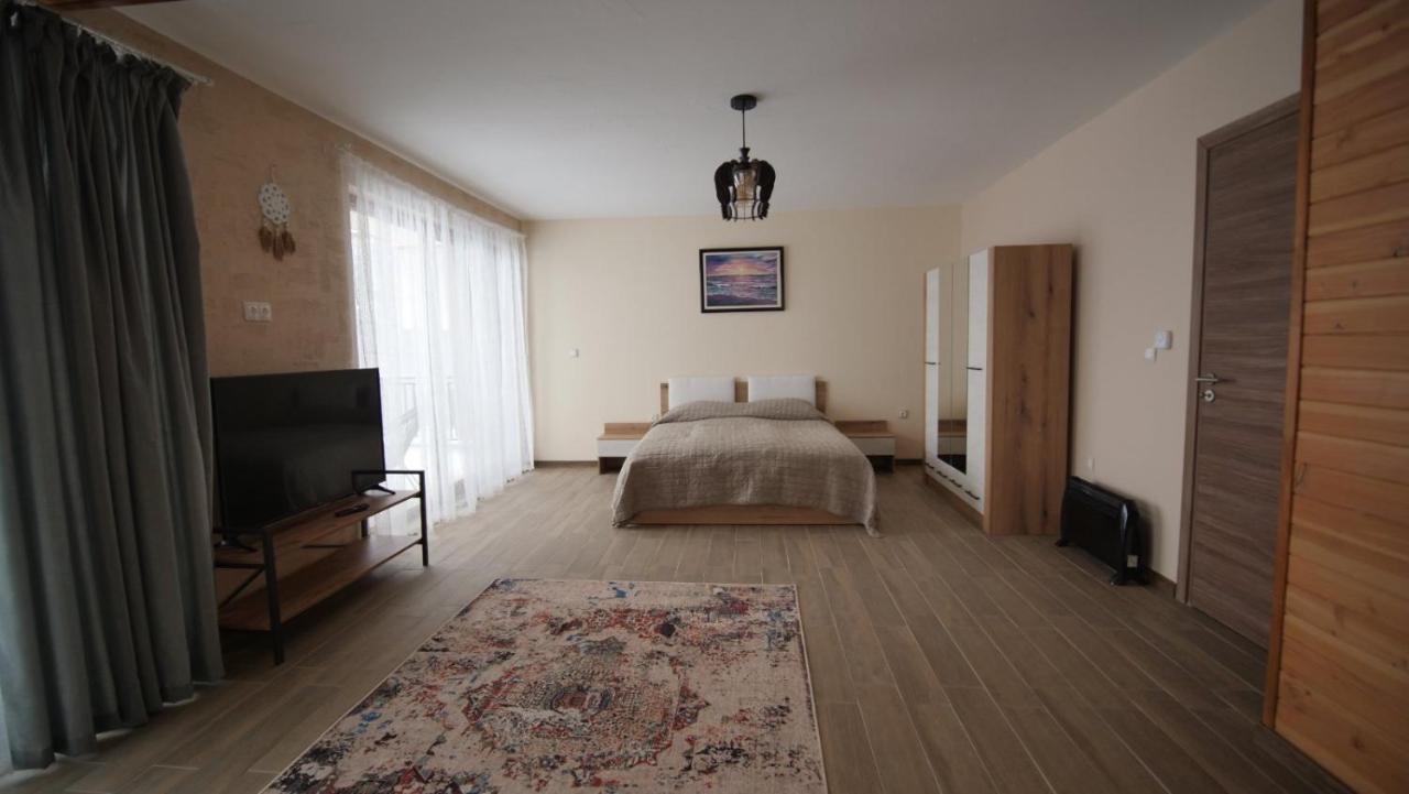 Boutique Villas Murgavets パンポロボ エクステリア 写真